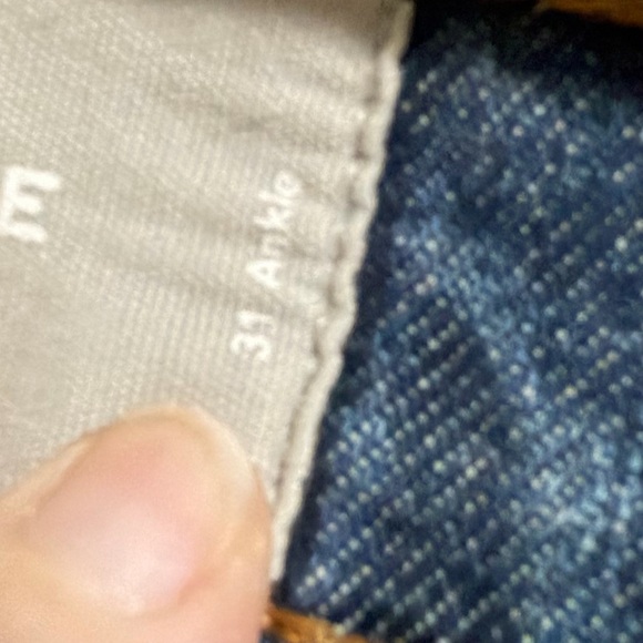 Everlane Women's Straight Leg Slightly Distressed Ankle Jeans in Dark Blue 31 - Picture 11 of 15